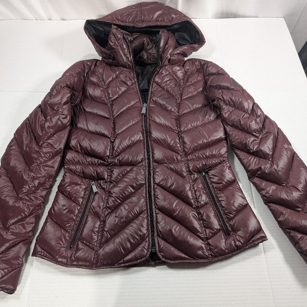 Michael Kors Packable Down womens small wine color removable hood jacket